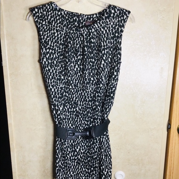 Dana Buchman Dresses & Skirts - Dana Buchman Size 6 Cheetah Print Sleeveless Dress
